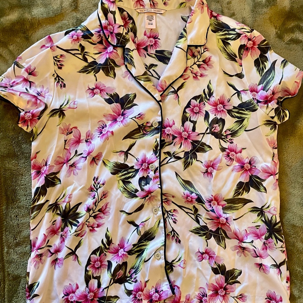 Victoria's Secret Pink Floral Pajama Set